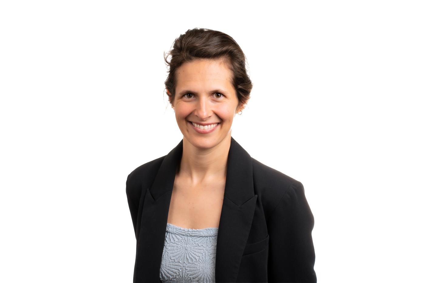Alexis Duecker, Abogada asociada